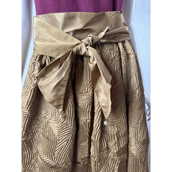 Vintage USA Gold Full-Length Skirt size 8 With Bow Waist & Textured Pattern Poly - Picture 15 of 16